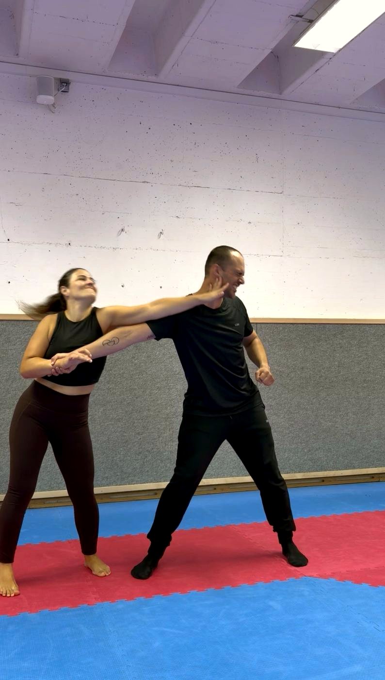 Abwehrtraining, Schlag ins Gesicht